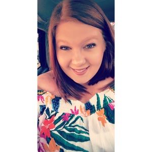 Meet your Posher, Carly